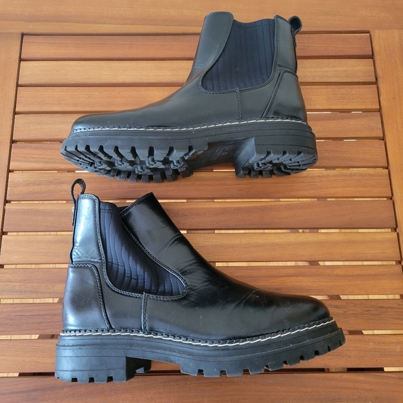 Sam & Libby Black Lug Sole Booties Size 10 - Picture 3 of 6